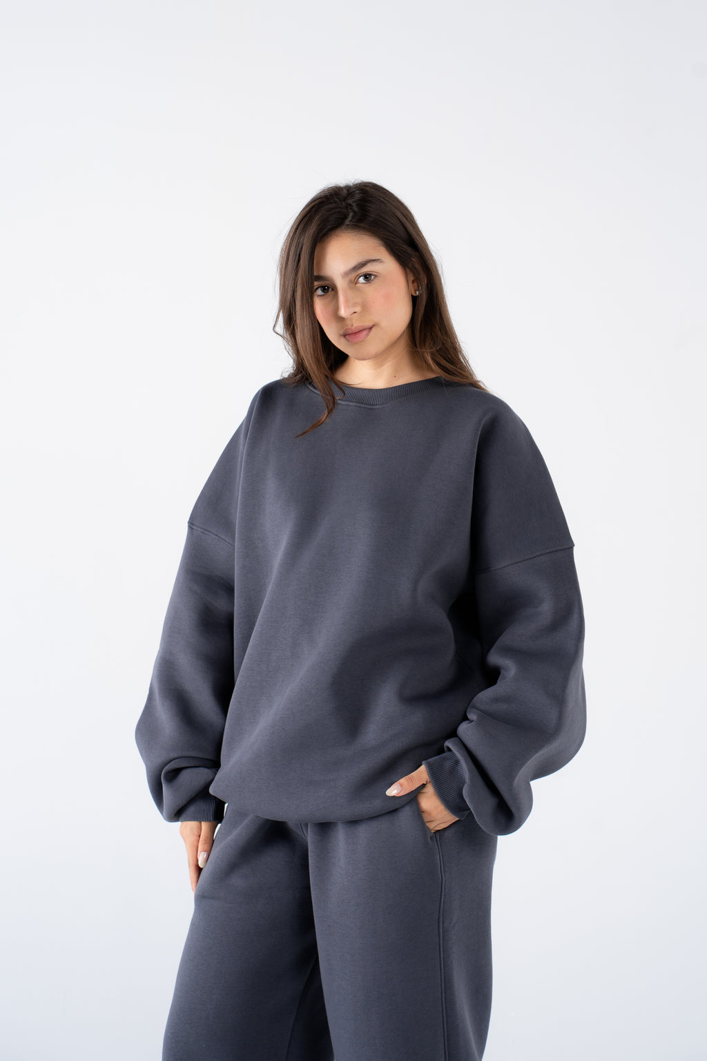 Pebble grey crewneck